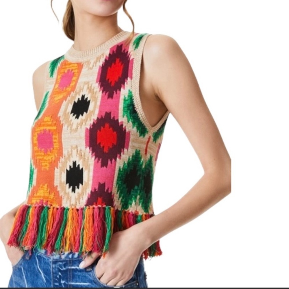 Alice + Olivia Cropped Sweater Vest